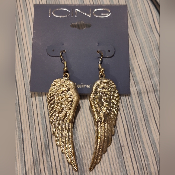 NWT!! ICING ANGEL WINGS Earrings - Picture 1 of 6